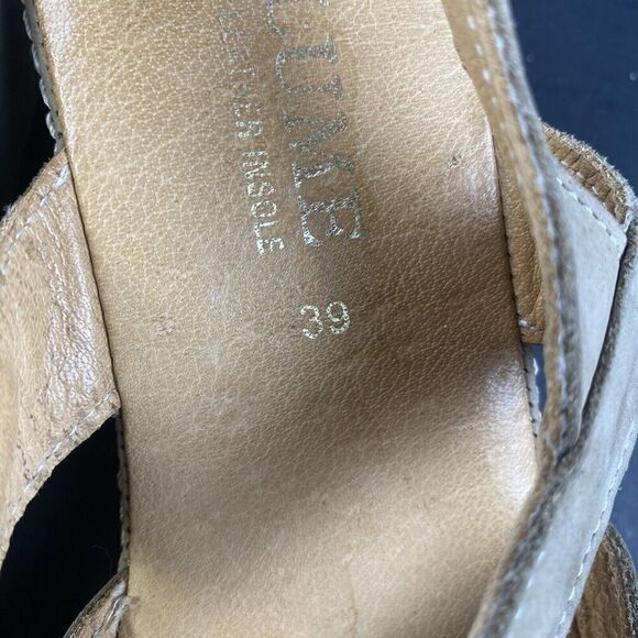 Women's La Plume Beige Leather Sandals - Size EU 39 / US 8.5 Pre Owned - Picture 16 of 16